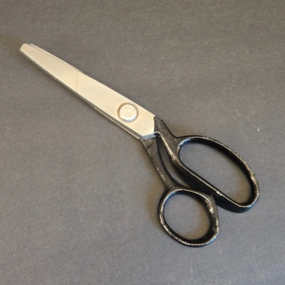 Vintage Globe Master Pinking Shears No. 5996 Zig Zag Sewing Scissors Japan